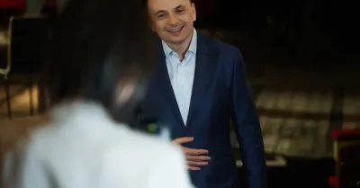 Exit poll Ipsos: Łukasz Gibała wygrywa przedterminowe wybory prezydenta Krakowa z wynikiem 61 proc.